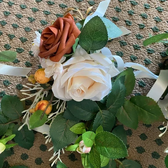 4 Chair Clips Floral Arrangement with Chiffon Ribbon - Picture 4 of 13